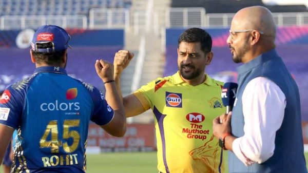 আইপিএলের ফাঁকা গ্যালারিতেও দর্শকদের উল্লাসধ্বনি