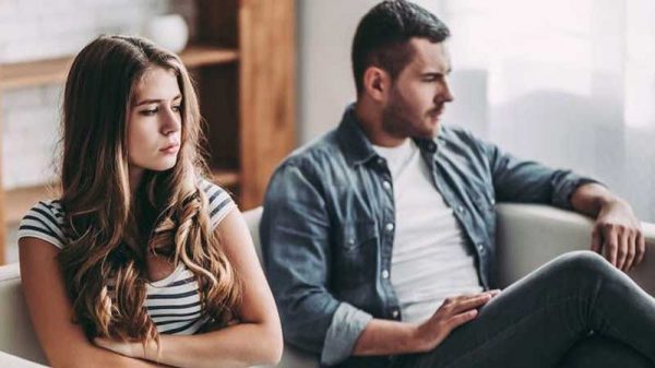 সম্পর্কে ভাঙন ধরেছে? যেভাবে বুঝবেন