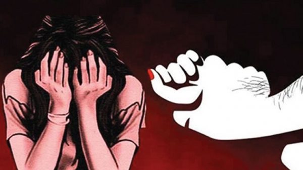 এবার ঢাকার মেসে কিশোরীকে দলবেঁধে ধর্ষণ