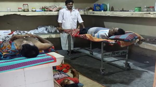 কুষ্টিয়ায় বিষাক্ত মদপানে তিন যুবকের মৃত্যু