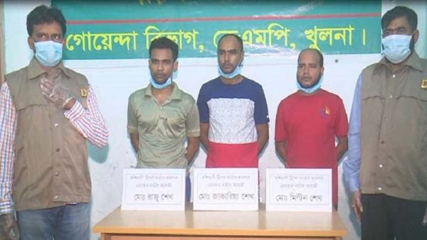 খুলনায় ট্রিপল মার্ডার : ৫ দিনের রিমান্ডে প্রধান আসামিসহ তিনজন