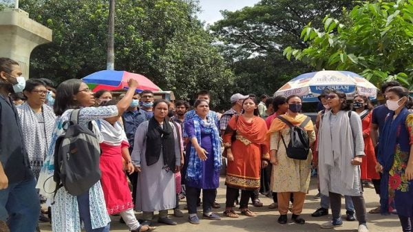 ধর্ষণ-নিপীড়নের প্রতিবাদে শাহবাগের উত্তাল অব্যাহত
