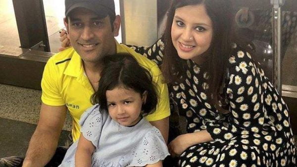 ধোনির মেয়েকে ধর্ষণের হুমকি দিয়ে কিশোর আটক