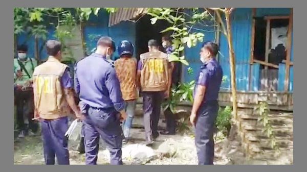 বিবস্ত্র করে নারী নির্যাতন: আসামিদের নিয়ে ঘটনাস্থলে পিবিআই