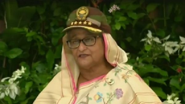 শক্তিশালী সশস্ত্রবাহিনী গড়তে কাজ করছে সরকার : প্রধানমন্ত্রী