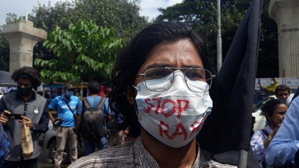 স্বরাষ্ট্রমন্ত্রীর পদত্যাগ দাবিতে শাহবাগে গণজমায়েত
