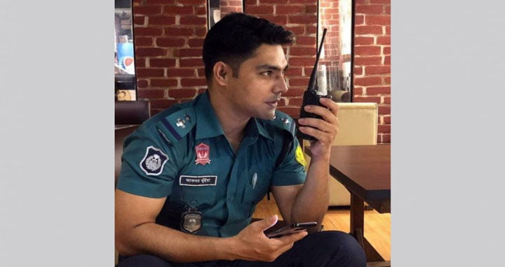 আকবরকে পালাতে সাহায্য করায় ওসি-এসআই বরখাস্ত