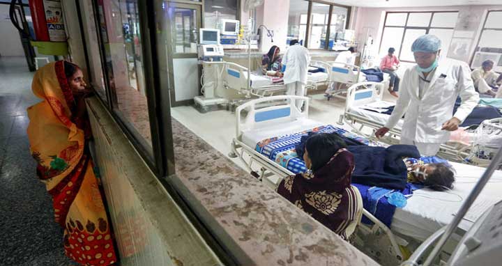 অন্ধ্রপ্রদেশে অজানা রোগের হানা, ২ শতাধিক হাসপাতালে