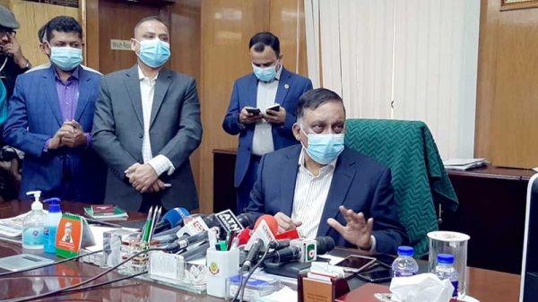 কেউ যদি মনে করেন তারা অনেক শক্তিশালী, এটা ভুল : স্বরাষ্ট্রমন্ত্রী