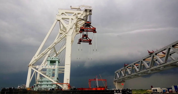 স্বপ্নের পদ্মা সেতু এখন বাস্তবে, আজ বসবে ৪০তম স্প্যান