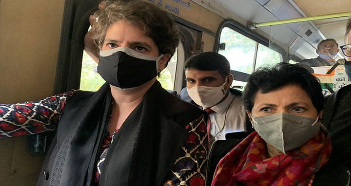 কংগ্রেসের মিছিল থামিয়ে প্রিয়াংকা গান্ধীকে আটক