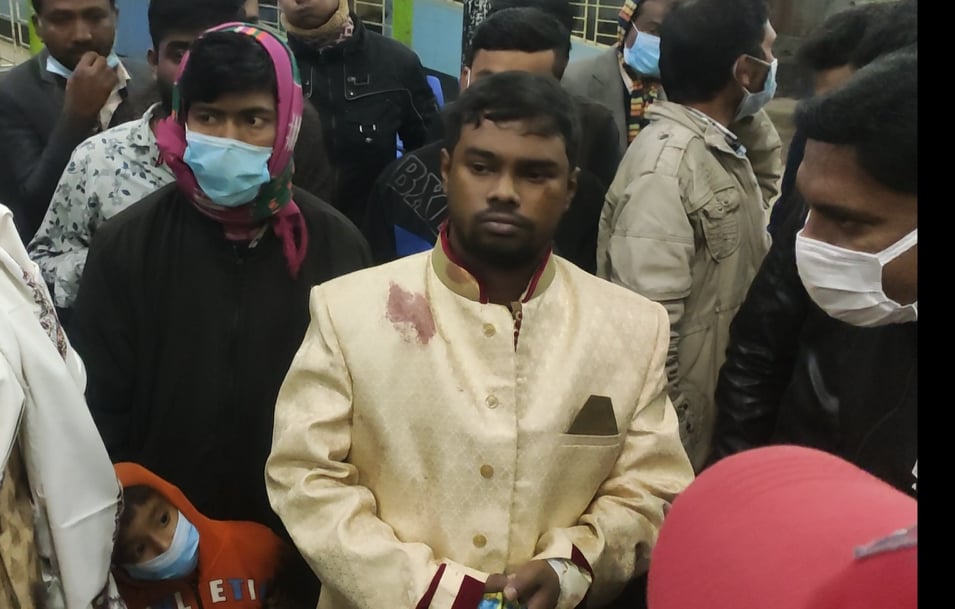 ময়মনসিংহে বরযাত্রীর উপর কনের সাবেক প্রেমিকের হামলা, আহত তিন