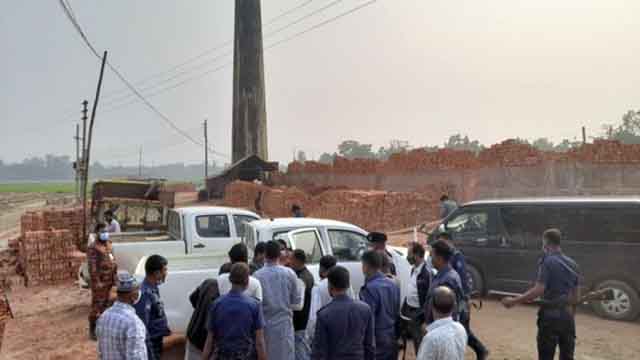 ঘাটাইলে ৬ অবৈধ ইট ভাটা মালিককে ৩৬ লাখ টাকা জরিমানা