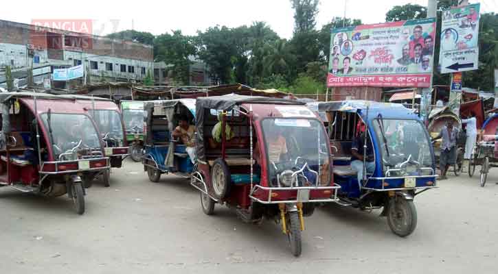 ইজিবাইকে ওড়না পেঁচিয়ে স্কুলছাত্রী নিহত