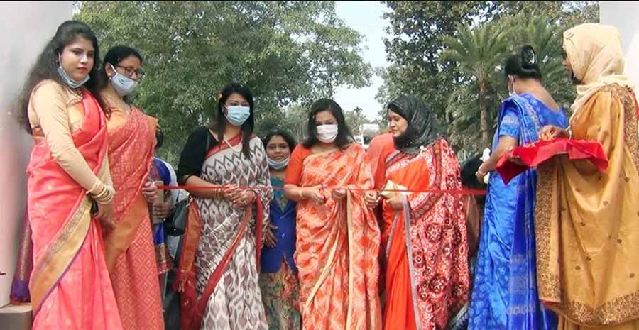 জামালপুরে শুরু হল পুনাকের মাসব্যাপী শিল্পমেলা