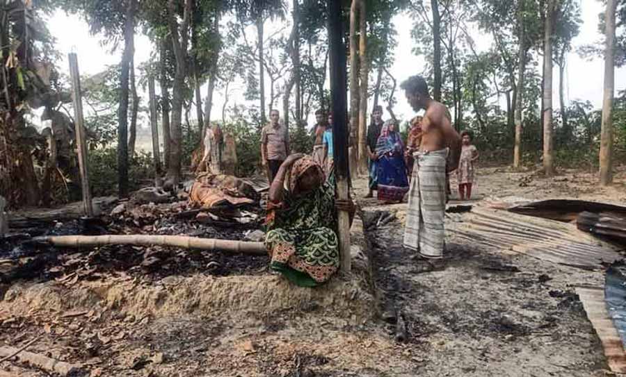 গফরগাঁওয়ে বোনের বসতঘর পুড়িয়ে দেওয়ায় ভাই গ্রেপ্তার