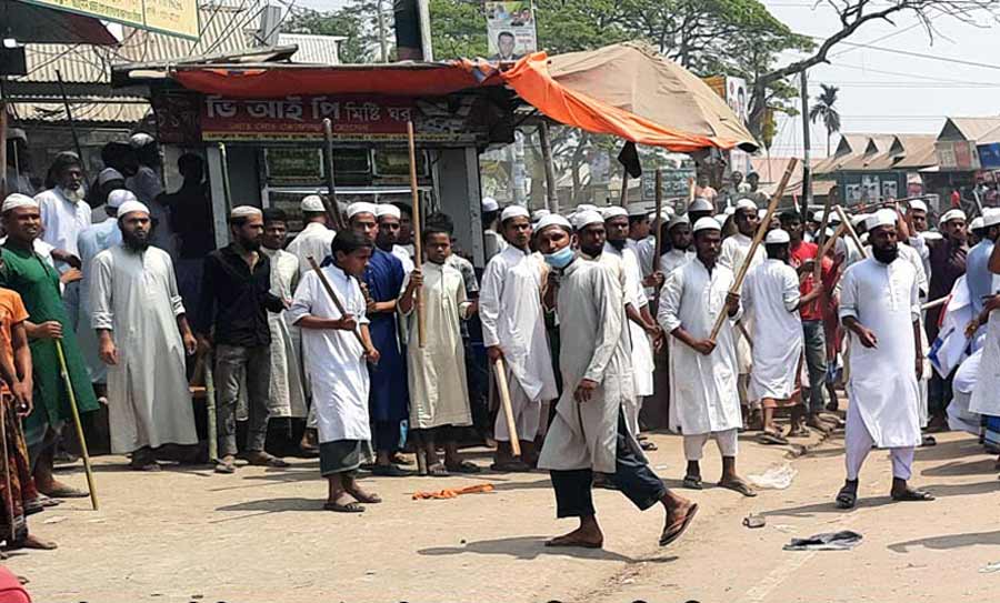 নান্দাইলে হেফাজতের সাথে সংঘর্ষে ছাত্রলীগ, যুবলীগ ও শ্রমিকলীগের ১০ কর্মী আহত