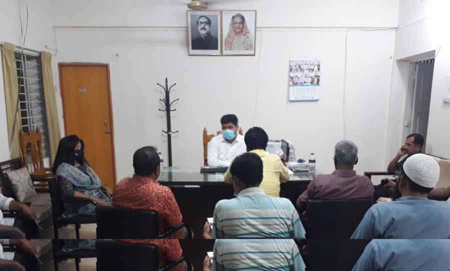 গফরগাঁওয়ে সংবাদকর্মীদের সাথে নির্বাহী কর্মকর্তার মতবিনিময়