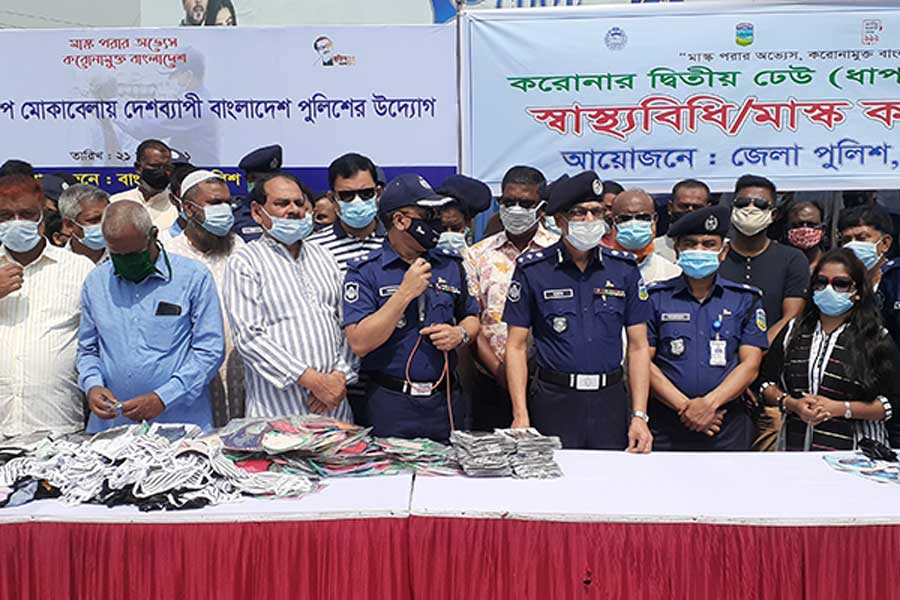 মাস্ক ক্যাম্পেইনে ময়মনসিংহ জেলা পুলিশ
