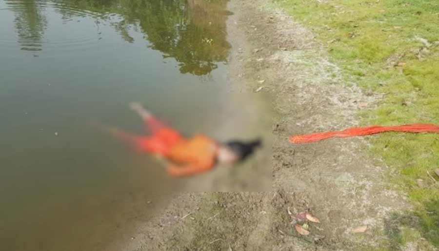পুকুর পাড়ে গহনায় সজ্জিত কিশোরীর লাশ, দেখতে জনতার ঢল