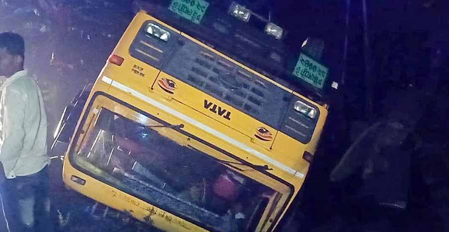 কিশোরগঞ্জে চার গাড়ির সংঘর্ষে প্রাণ গেল দুই চালকের