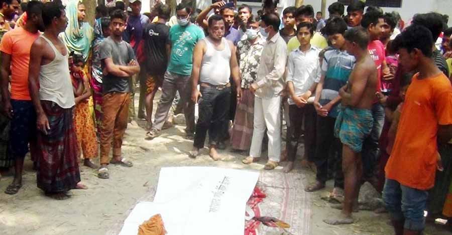 অগ্নিকাণ্ডে দগ্ধ হয়ে স্ত্রী নিহত, স্বামী হাসপাতালে