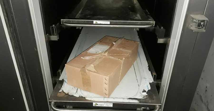 হিমঘরে ১২ দিন ধরে নবজাতকের মরদেহ, লাপাত্তা মা-বাবা