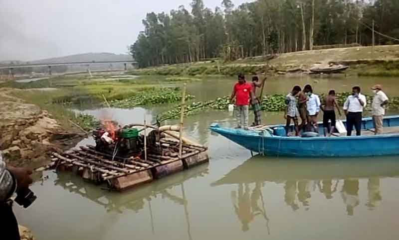 ড্রেজার মেশিন পুড়িয়ে দিল ভ্রাম্যমাণ আদালত