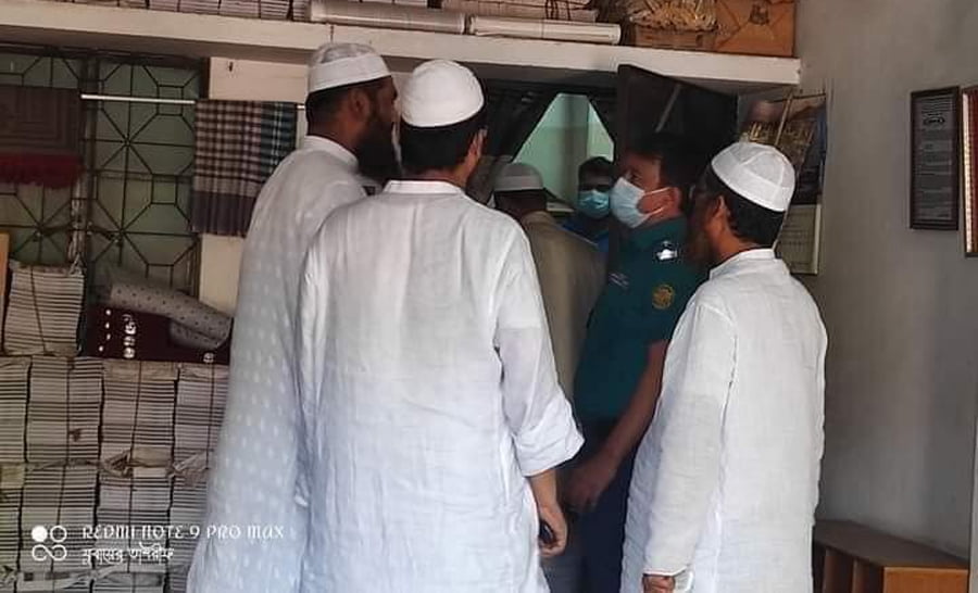 হেফাজতে ইসলামের যুগ্ম মহাসচিব মাওলানা মামুনুল হক গ্রেফতার