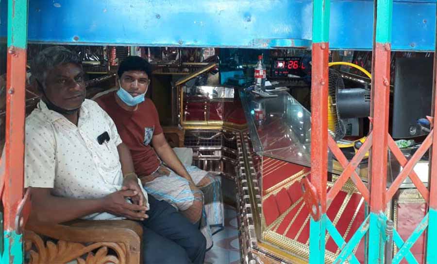 গফরগাঁওয়ে স্বর্ণ শিল্পীদের দুঃসময়