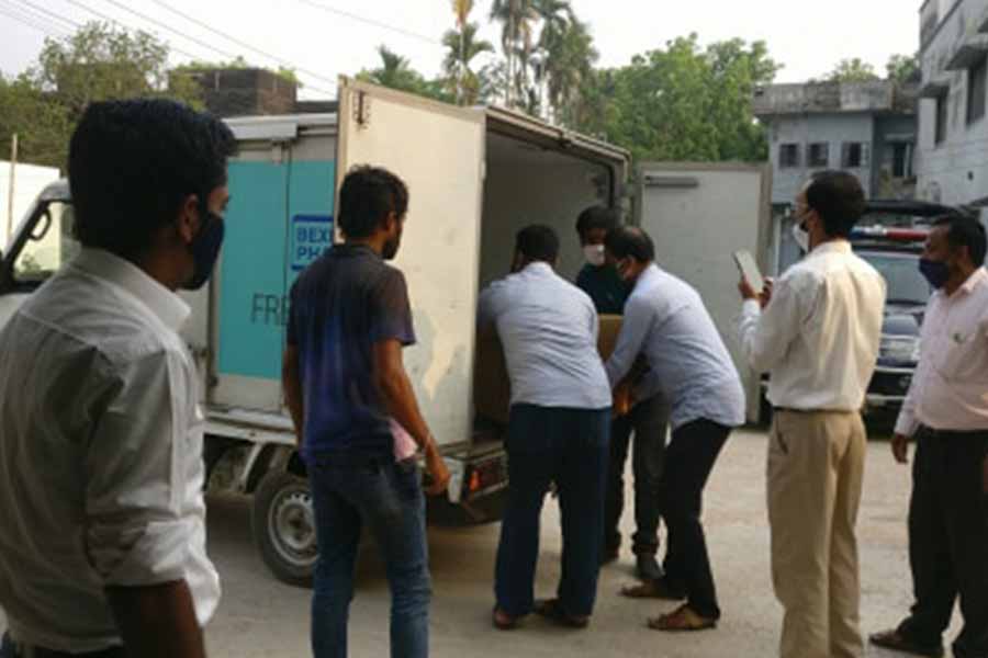 নেত্রকোনায় পৌঁছাল দ্বিতীয় ডোজের ভ্যাকসিন