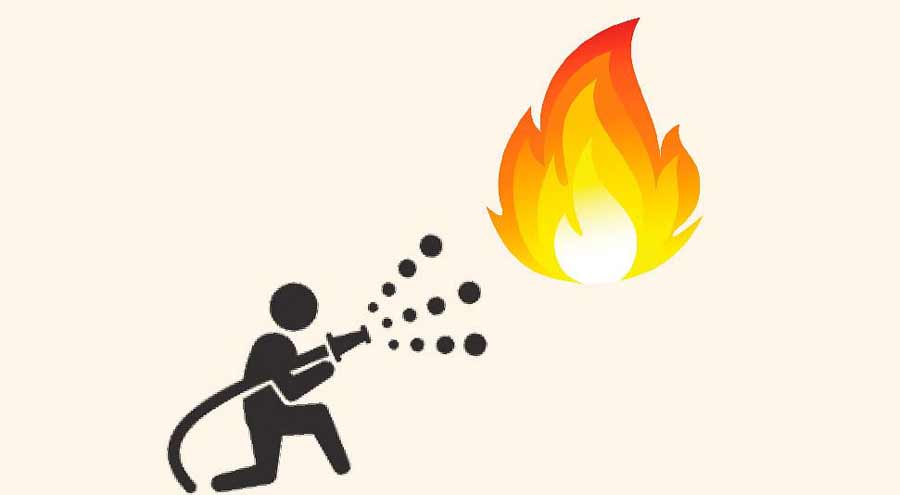 গফরগাঁওয়ে মাদকাসক্তের নিজ বসত ঘরে আগুন!