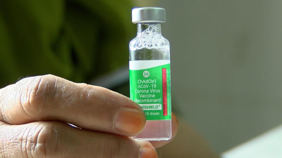 নেত্রকোনায় দ্বিতীয় ডোজের ১৮ হাজার টিকা ঘাটতি