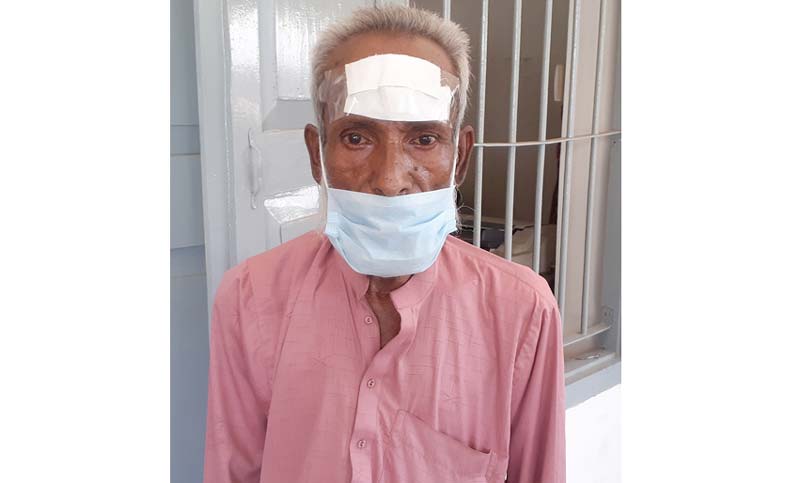 জমি লিখে না দেওয়ায় পিতাকে মারধর