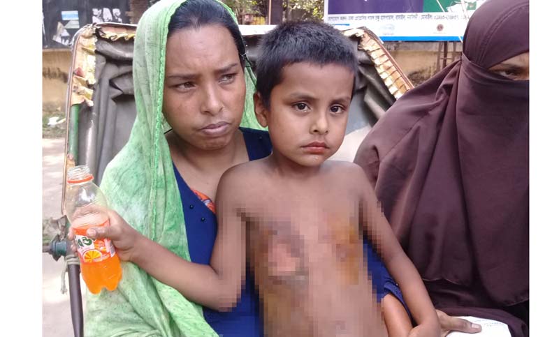 দুষ্টুমি করে গরুর রশির সঙ্গে বেঁধে দেওয়া হলো শিশুকে, পরে যা ঘটল