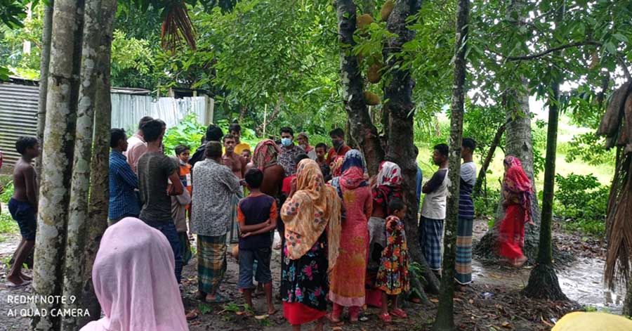 সরিষাবাড়ীতে মাথায় কাঁঠাল পড়ে বৃদ্ধার মৃত্যু