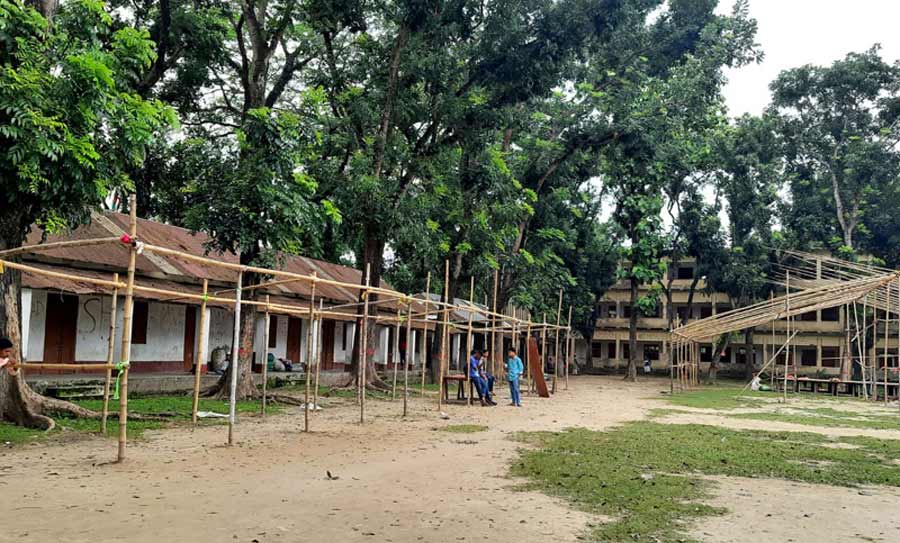 ময়মনসিংহে আড়াই লাখ টাকা ব্যয়ের অনুষ্ঠান শুরুতেই শেষ!