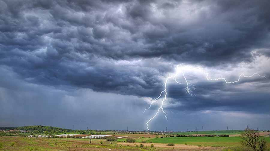 মাছ ধরতে গিয়ে বজ্রপাতে কৃষকের মৃত্যু