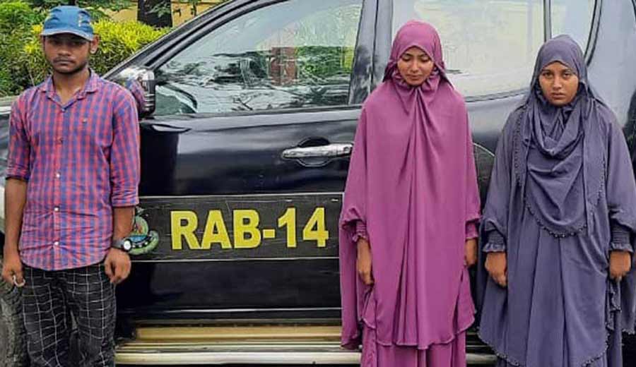 ভৈরবে ৪.৮ কেজি গাঁজাসহ তিন মাদক ব্যবসায়ী আটক