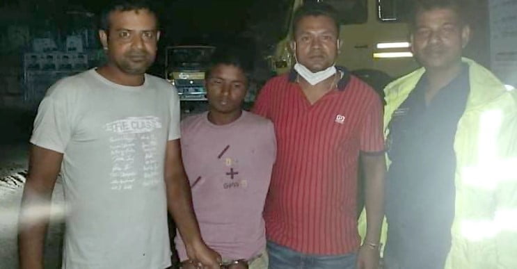 নেত্রকোনায় হাতকড়াসহ পালিয়ে যাওয়া সেই আসামি গ্রেফতার