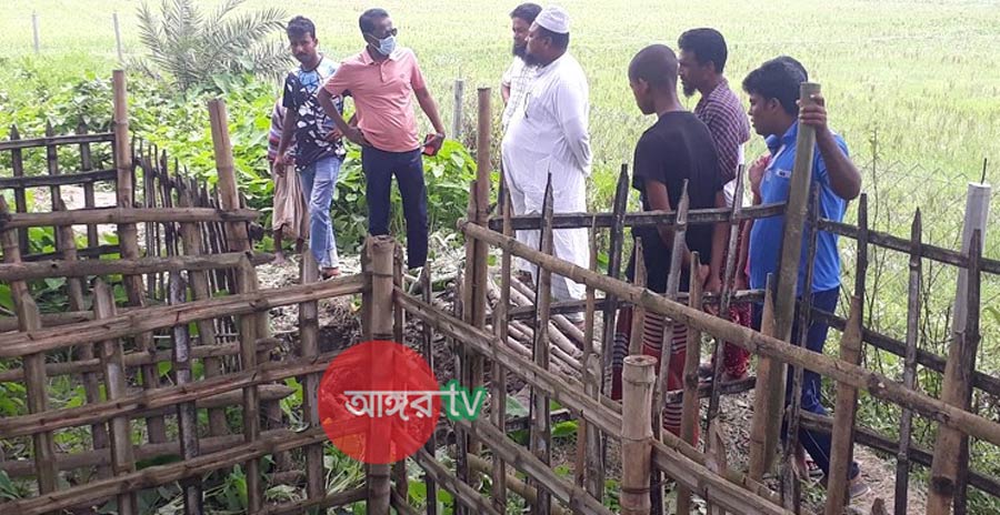 ময়মনসিংহ গোরস্থানে কবর খুঁড়ে লাশের মাথার খুলি চুরি