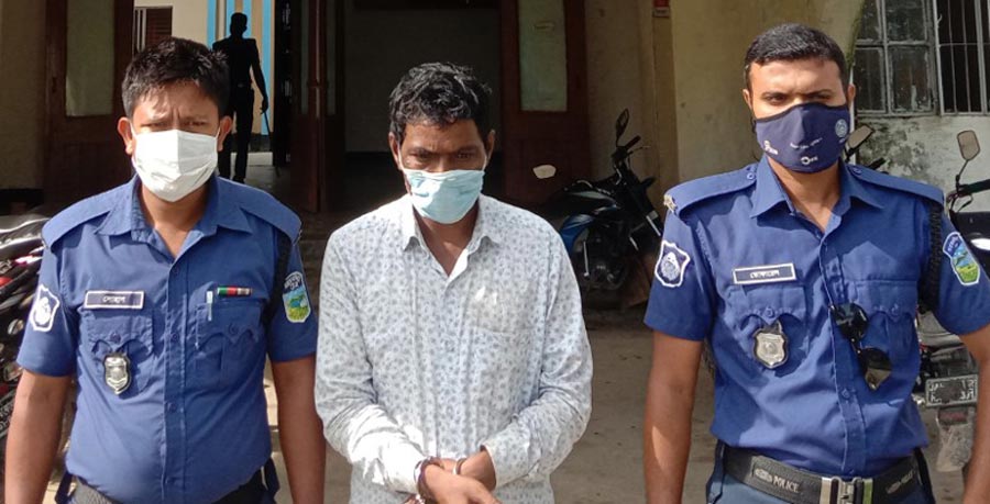 স্ত্রীকে নির্যাতন করায় ইউপি সদস্য গ্রেপ্তার