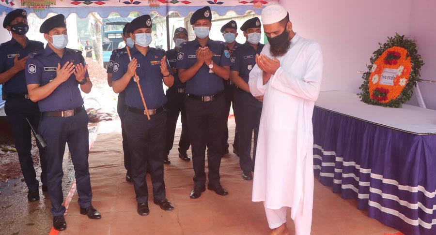 শোলাকিয়া জঙ্গি হামলায় আত্মোৎসর্গকারী পুলিশ সদস্যদের স্মরণ