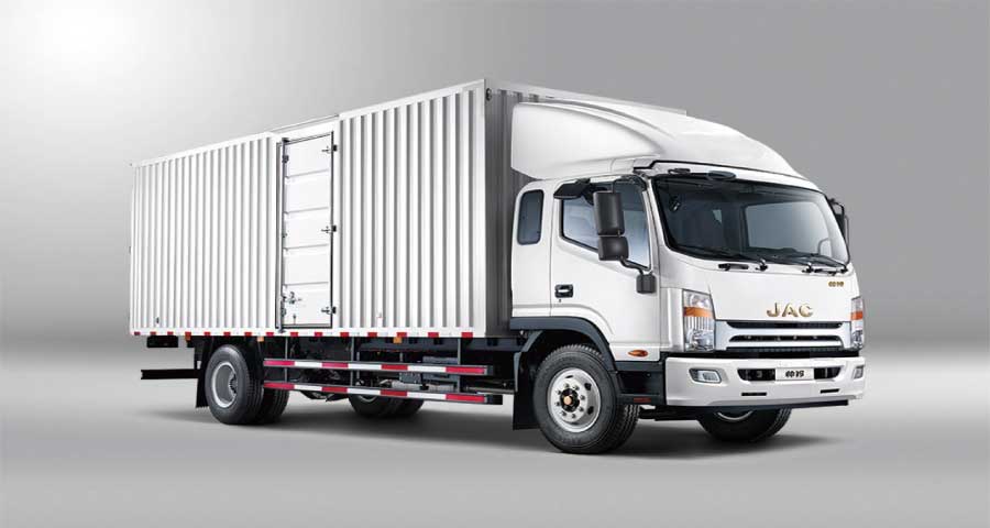 সড়ক পার হতে গিয়ে প্রাণ গেল দম্পতির