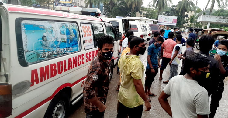 অ্যাম্বুলেন্সের চাবি আটকে রাখার অভিযোগ মমেক ছাত্রলীগের বিরুদ্ধে