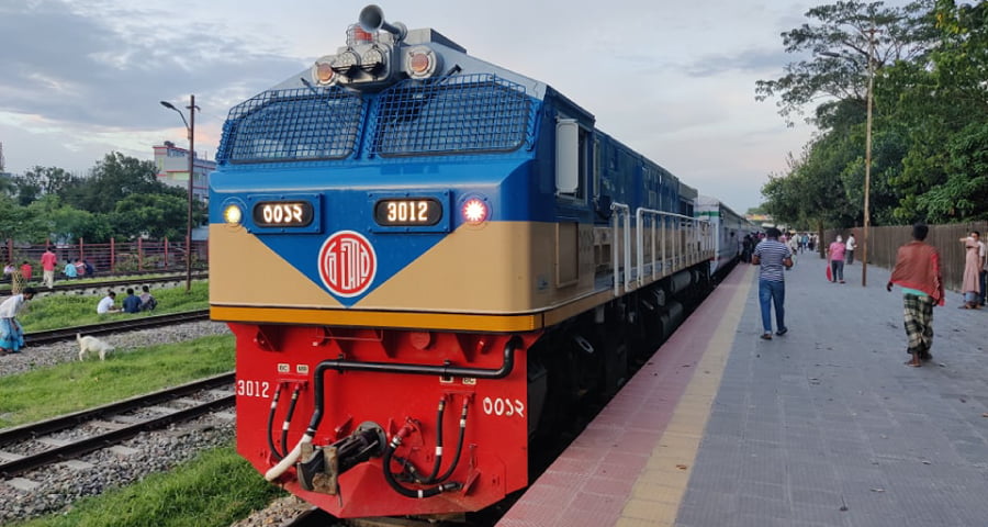 রেলওয়ের নতুন ইঞ্জিন ময়মনসিংহের লাইনে অচল