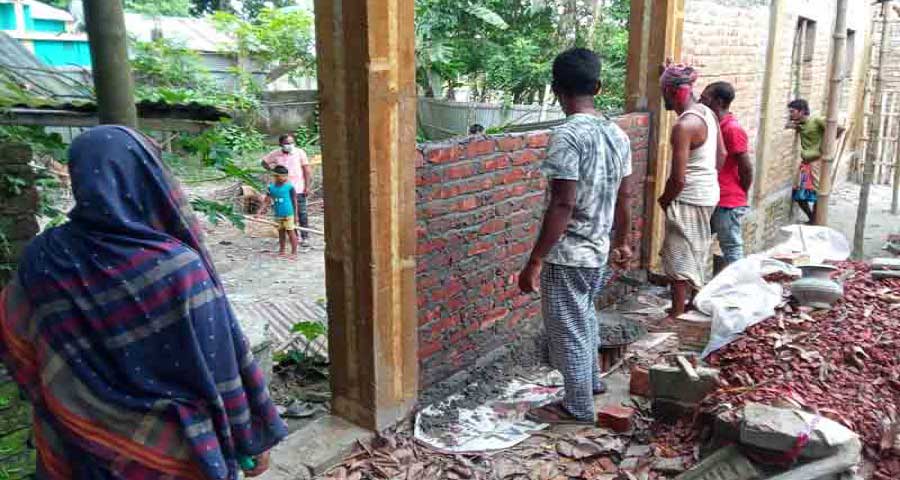 সরিষাবাড়ীতে ১৪৪ ধারা উপেক্ষা করে জমি দখলের অভিযোগ
