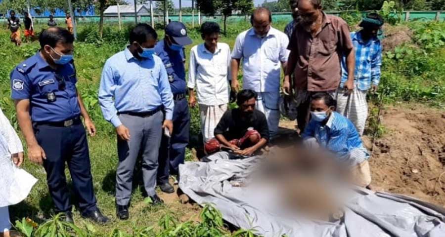 ভৈরবে এক বছর পর কবর থেকে শ্রমিকের লাশ উত্তোলন