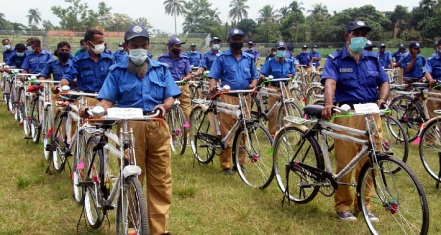 জামালপুরে ১৪০ গ্রামপুলিশ সদস্য পেলেন বাইসাইকেল