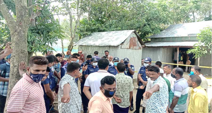 মদনে নিজ বসতঘর হতে স্বামী-স্ত্রীর মরদেহ উদ্ধার